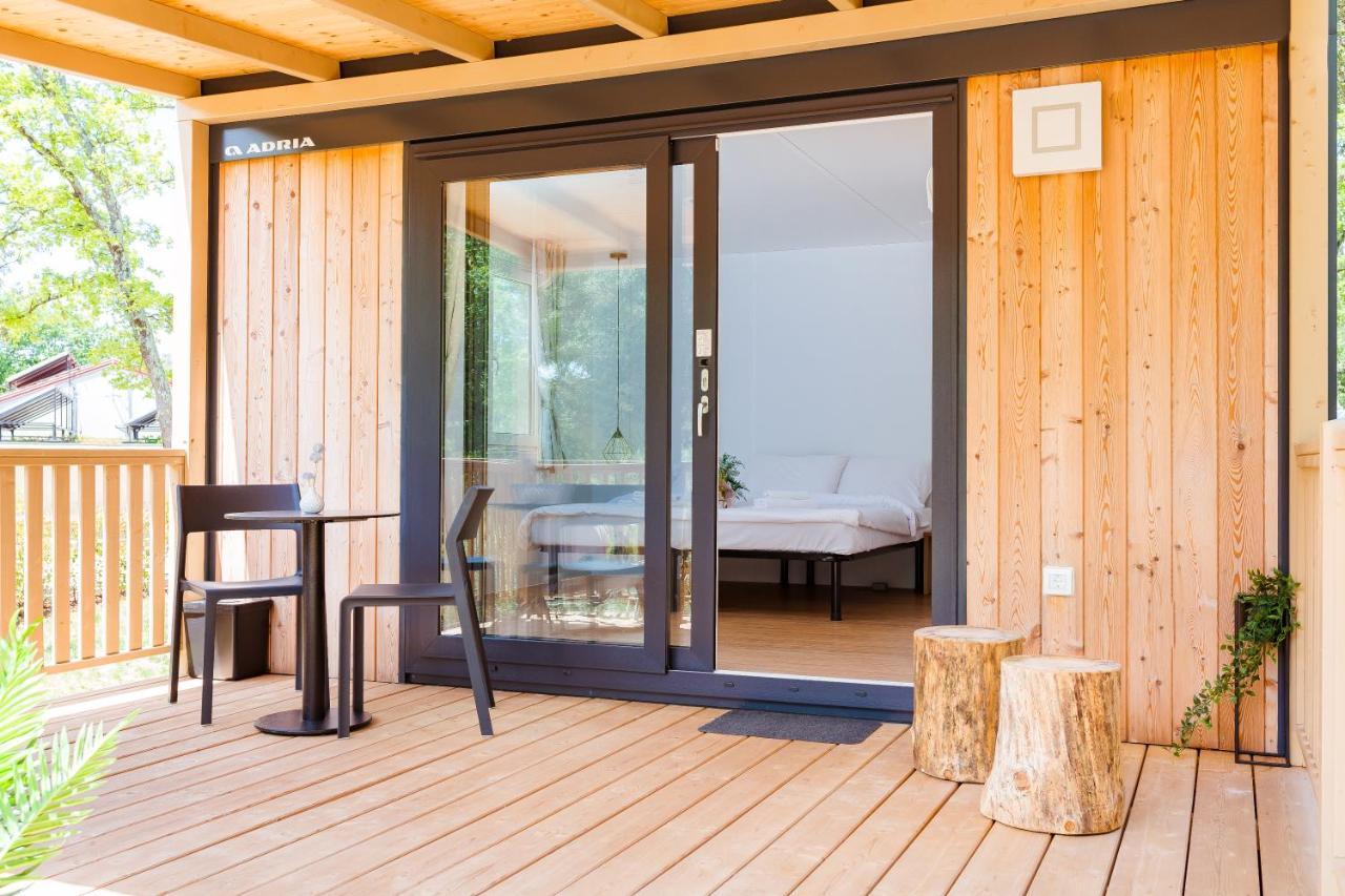 Mobile Homes Casapini In Fkk Camping Solaris Poreč Eksteriør billede